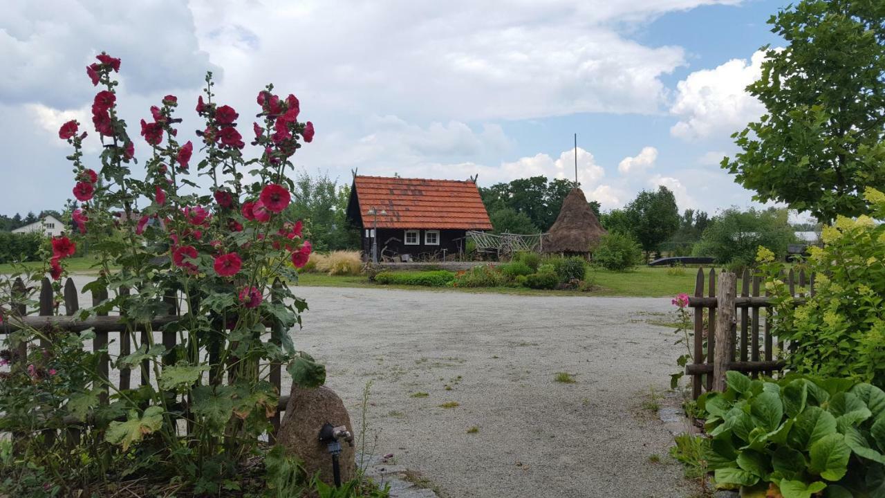 Spreewaldhaus Zum Schoberplatz Appartement Lübben Buitenkant foto
